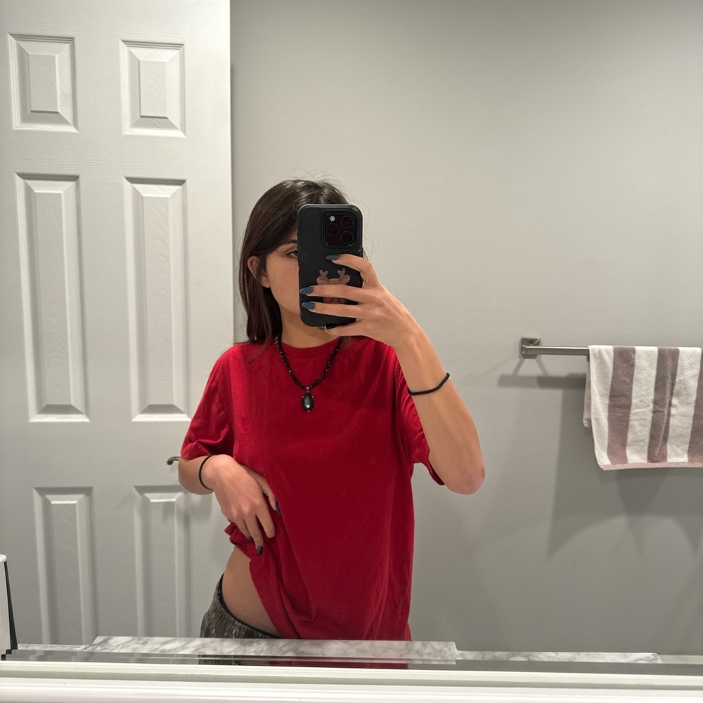 Red crewneck plain short sleeve t-shirt